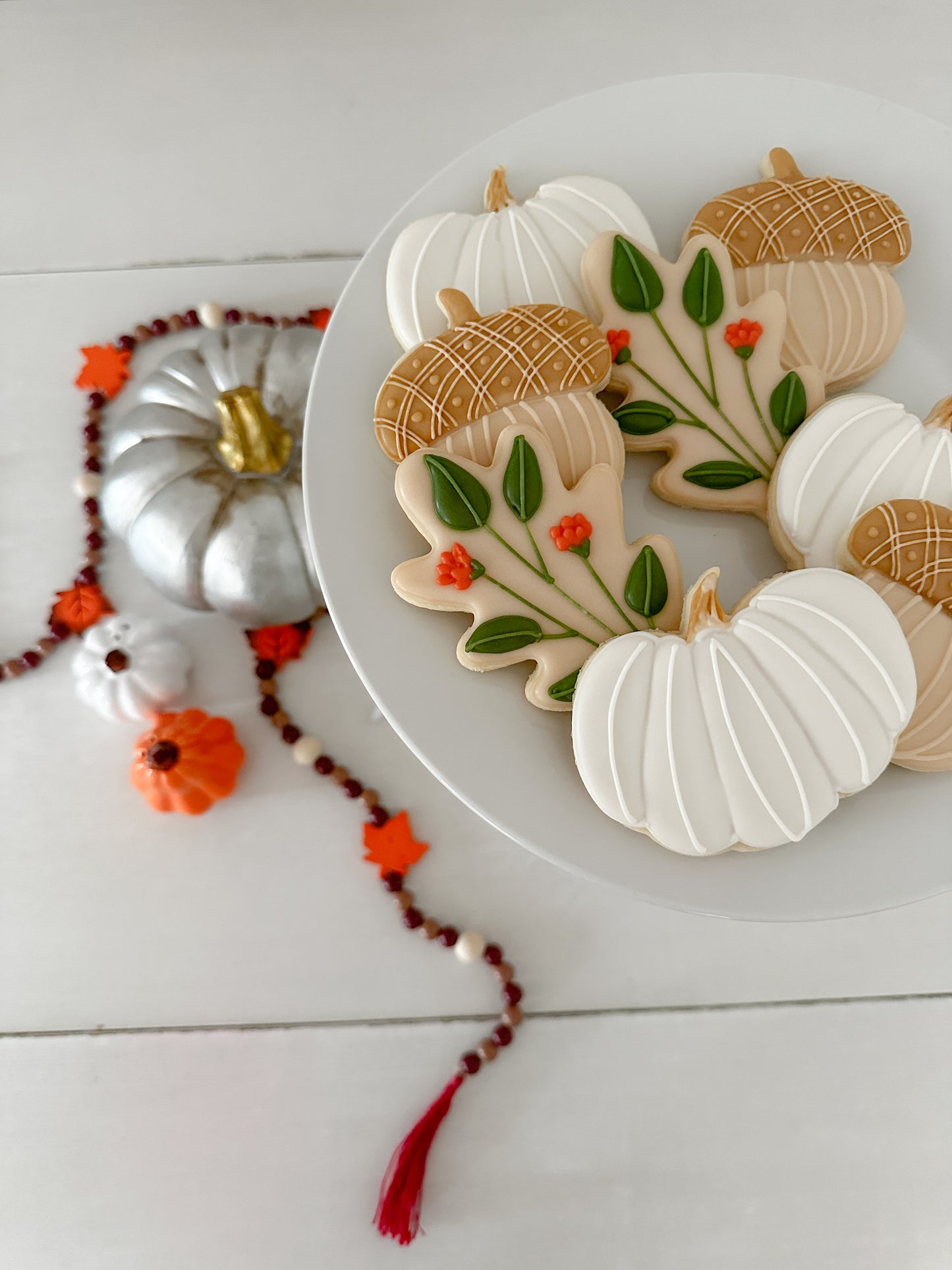 One Dozen Thanksgiving Cookies